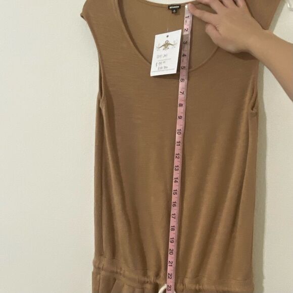NWT MONROW Supersoft Jumpsuit Mocha Patch Pockets Size Medium - Picture 14 of 16